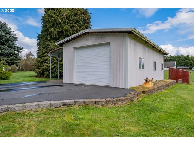 16770 S SWAN Ave, Oregon City, OR 97045