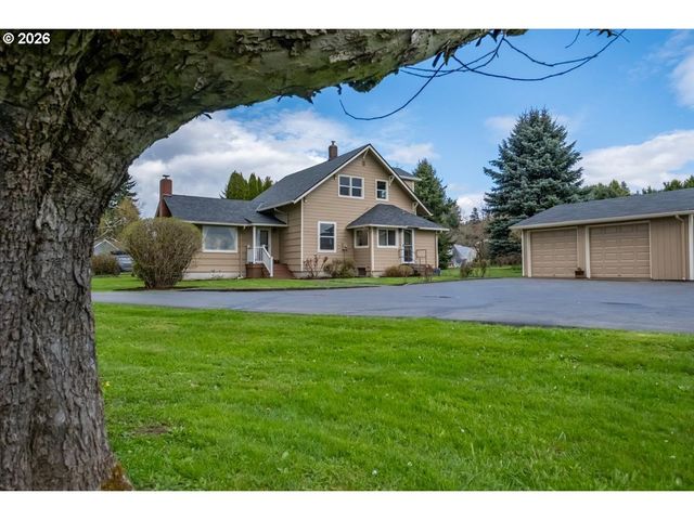 16770 S SWAN Ave, Oregon City, OR 97045