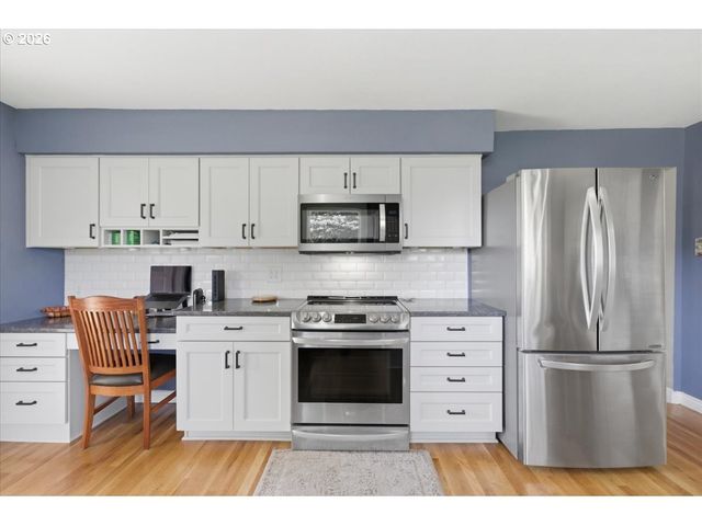 16770 S SWAN Ave, Oregon City, OR 97045