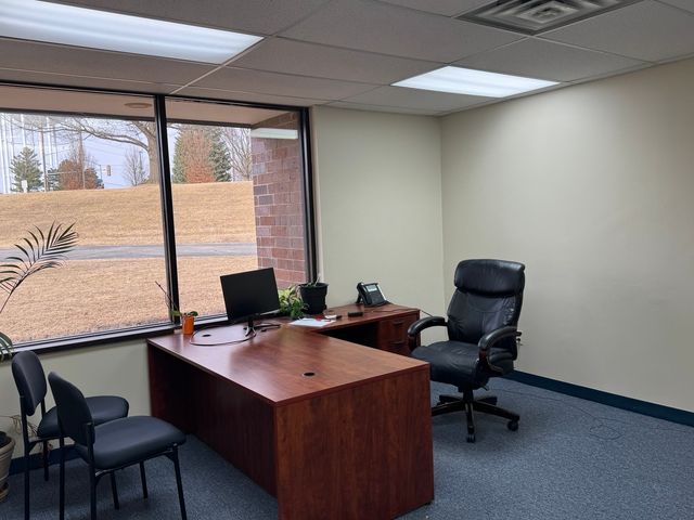 3705 Utica Ridge Road, Bettendorf, IA 52722