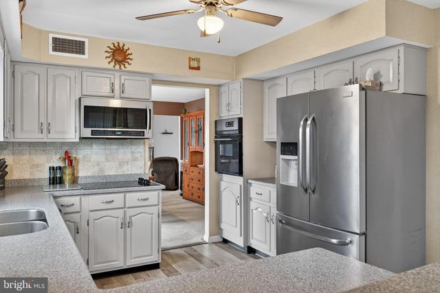 301 E ELMWOOD AVENUE, Mechanicsburg, PA 17055