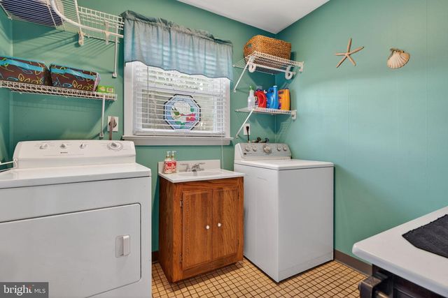 301 E ELMWOOD AVENUE, Mechanicsburg, PA 17055