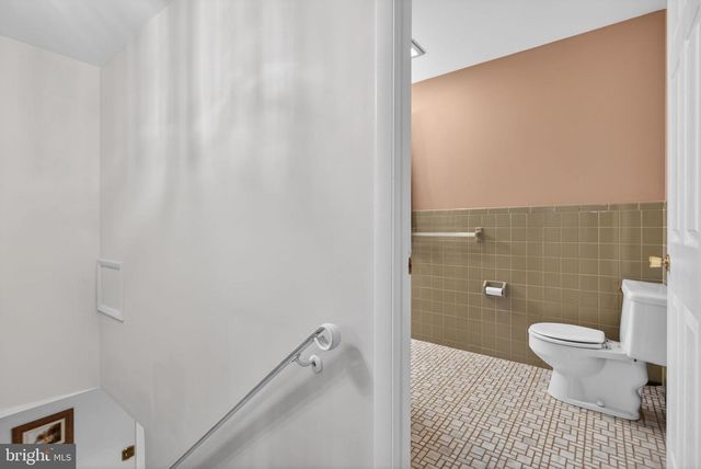 301 E ELMWOOD AVENUE, Mechanicsburg, PA 17055