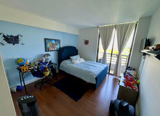 3300 NE 191st St 1402, Aventura, FL 33180