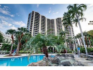 3300 NE 191st St 1402, Aventura, FL 33180