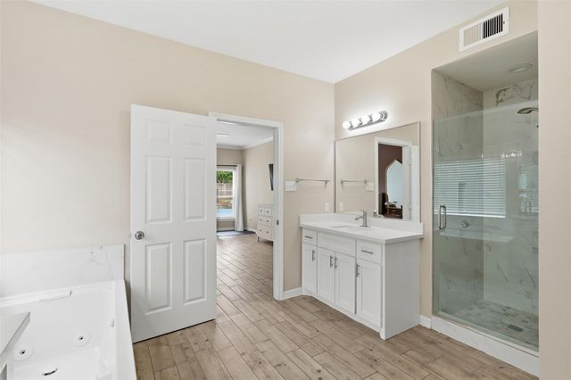 2402 Daytona Court, Friendswood, TX 77546