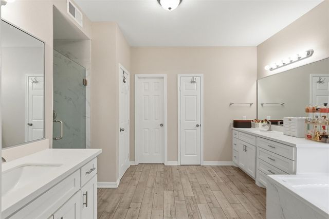 2402 Daytona Court, Friendswood, TX 77546