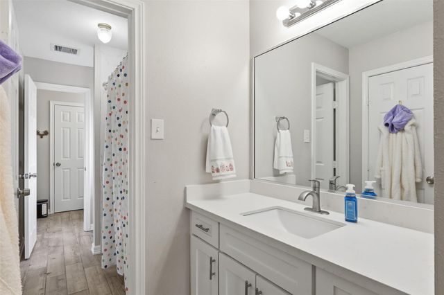 2402 Daytona Court, Friendswood, TX 77546