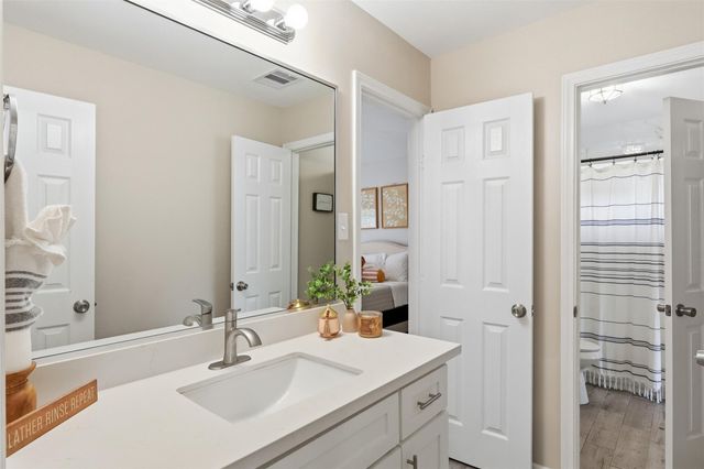 2402 Daytona Court, Friendswood, TX 77546