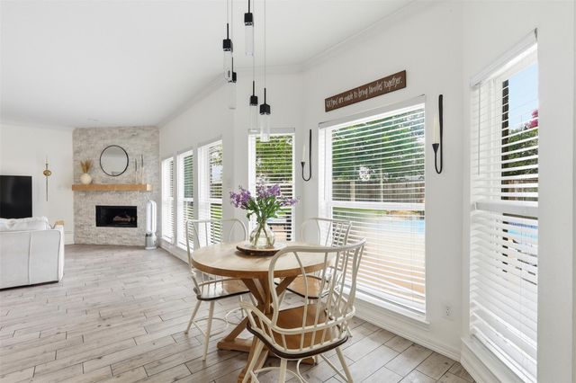 2402 Daytona Court, Friendswood, TX 77546