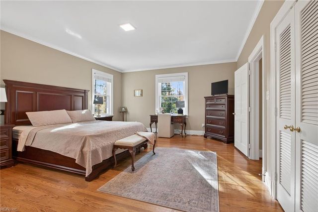 1107 Lake Point LN, Suffolk, VA 23434