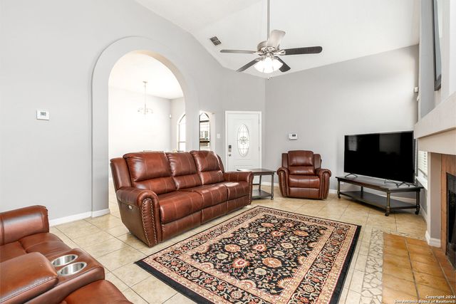9330 Village Lance, San Antonio, TX 78250