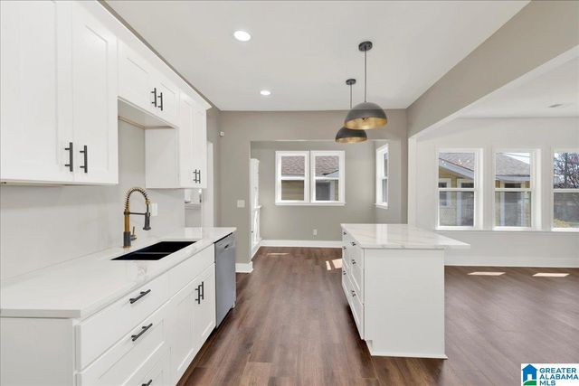 1020 GRAYMONT AVENUE W, Birmingham, AL 35204