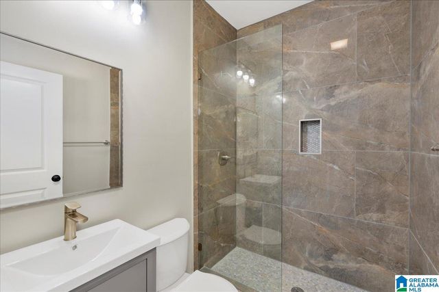 1020 GRAYMONT AVENUE W, Birmingham, AL 35204