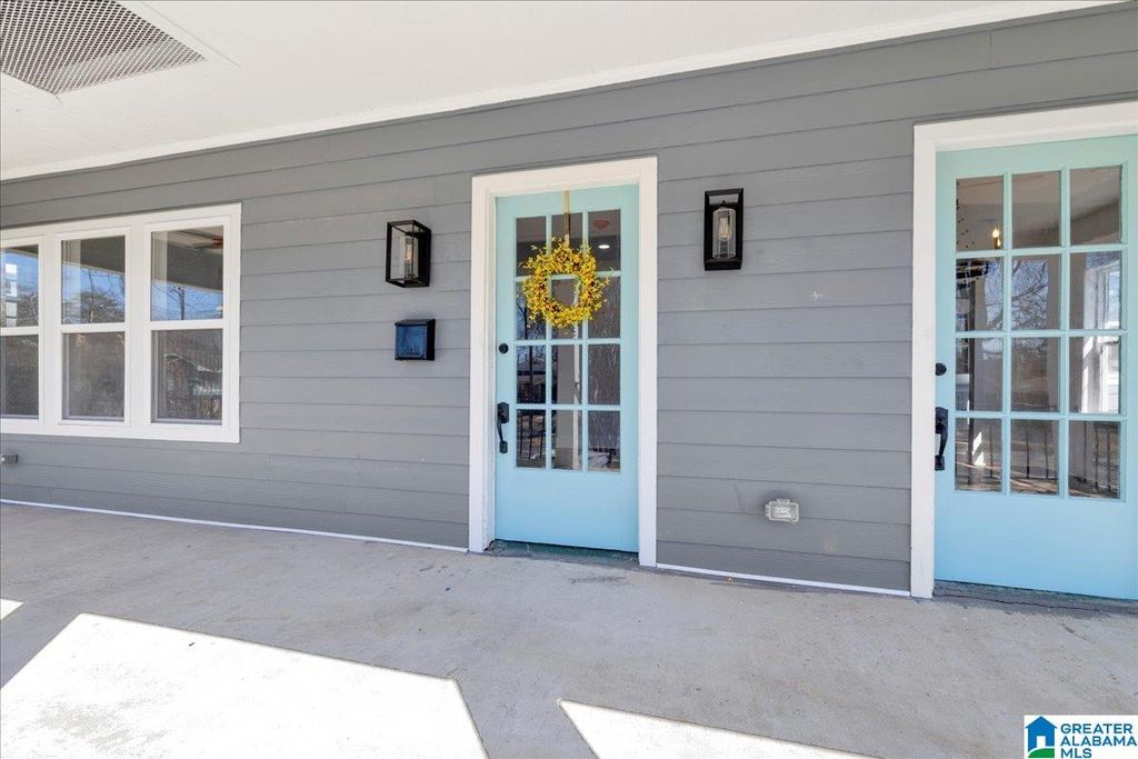 1020 GRAYMONT AVENUE W, Birmingham, AL 35204