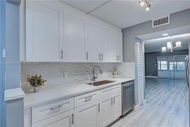 1704 Andros Isle E1, Coconut Creek, FL 33066