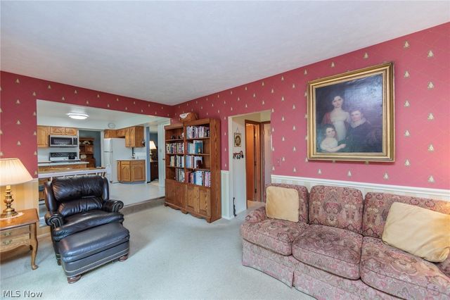 457 Edgewood Circle, Berea, OH 44017