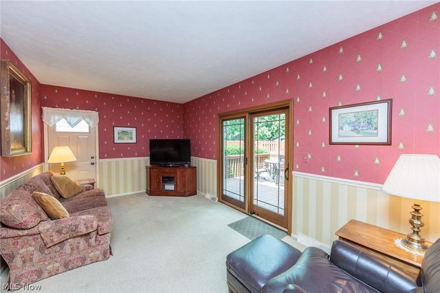 457 Edgewood Circle, Berea, OH 44017