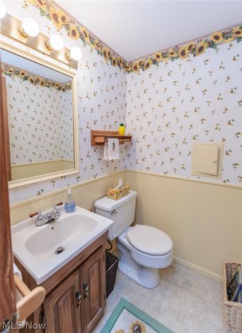 457 Edgewood Circle, Berea, OH 44017
