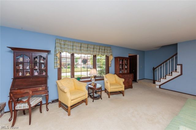 457 Edgewood Circle, Berea, OH 44017