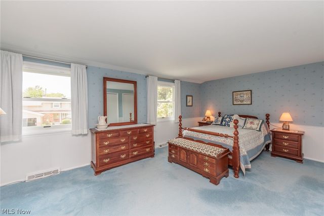457 Edgewood Circle, Berea, OH 44017