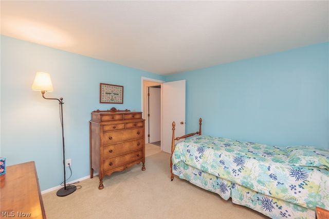 457 Edgewood Circle, Berea, OH 44017