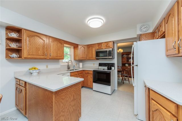 457 Edgewood Circle, Berea, OH 44017