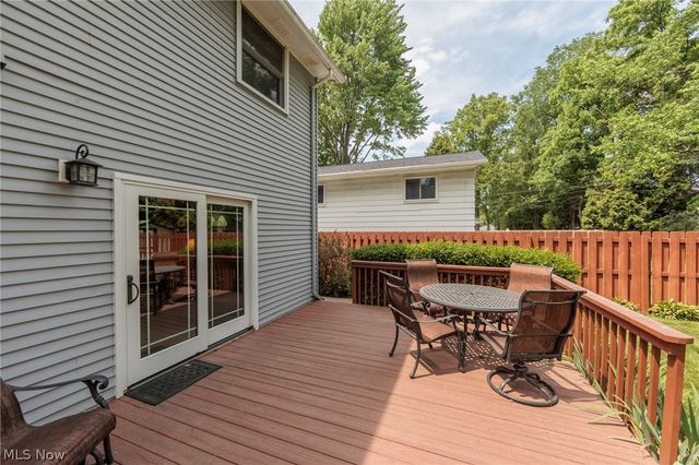 457 Edgewood Circle, Berea, OH 44017