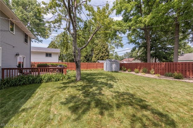 457 Edgewood Circle, Berea, OH 44017