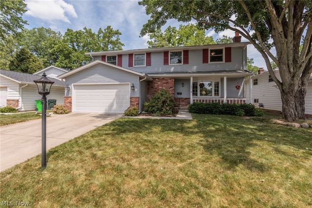 457 Edgewood Circle, Berea, OH 44017