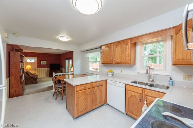 457 Edgewood Circle, Berea, OH 44017