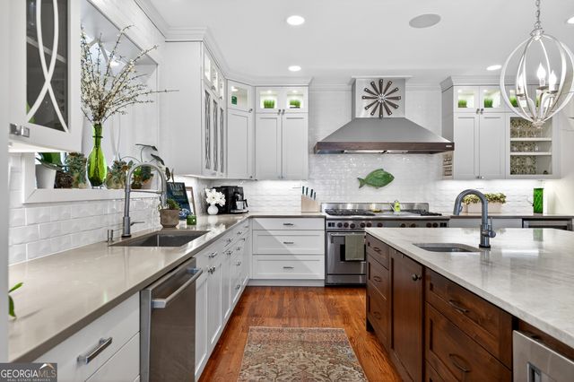 1020 Abingdon Lane, Johns Creek, GA 30022