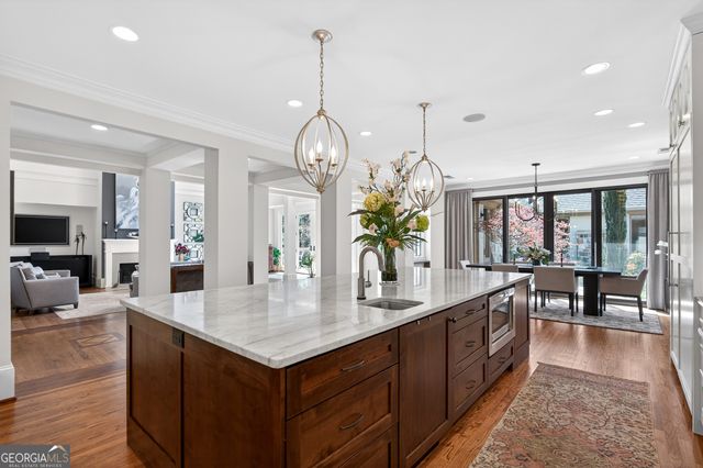 1020 Abingdon Lane, Johns Creek, GA 30022