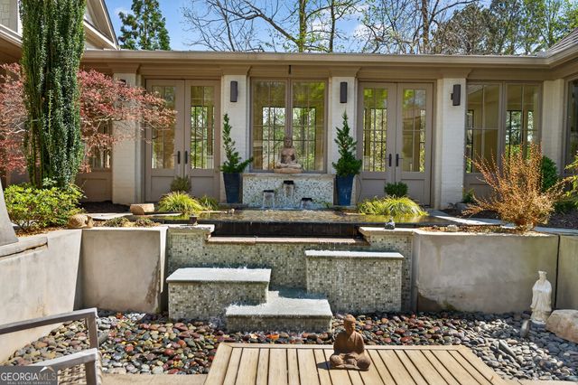 1020 Abingdon Lane, Johns Creek, GA 30022