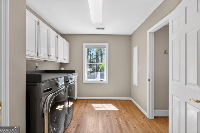 1020 Abingdon Lane, Johns Creek, GA 30022