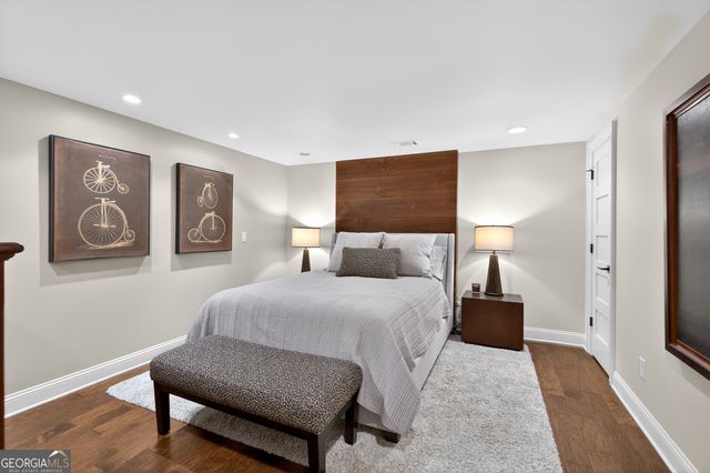 1020 Abingdon Lane, Johns Creek, GA 30022