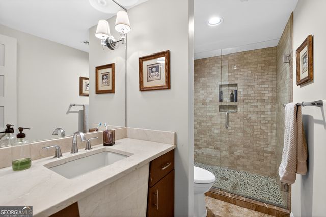 1020 Abingdon Lane, Johns Creek, GA 30022