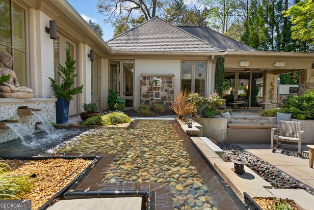 1020 Abingdon Lane, Johns Creek, GA 30022