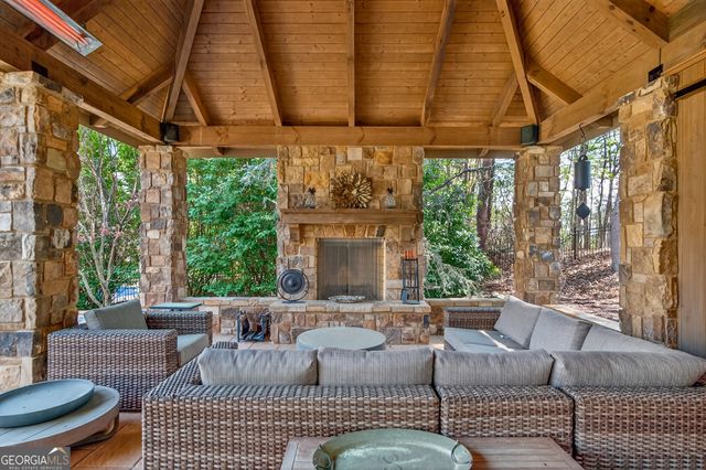 1020 Abingdon Lane, Johns Creek, GA 30022