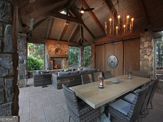 1020 Abingdon Lane, Johns Creek, GA 30022