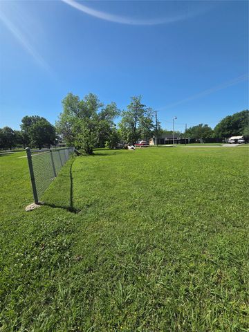 500 E Evergreen Street, Sherman, TX 75090