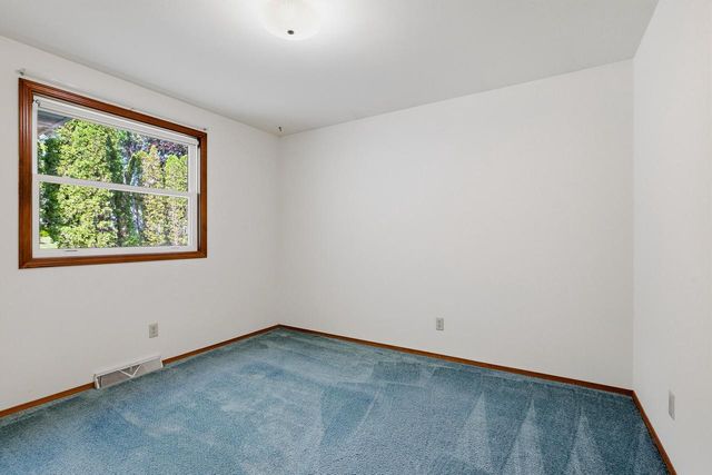 1728 Ashby COURT, Sheboygan, WI 53081