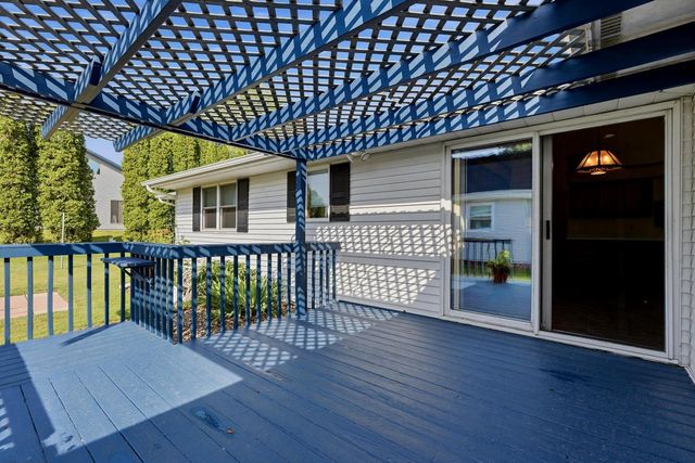 1728 Ashby COURT, Sheboygan, WI 53081