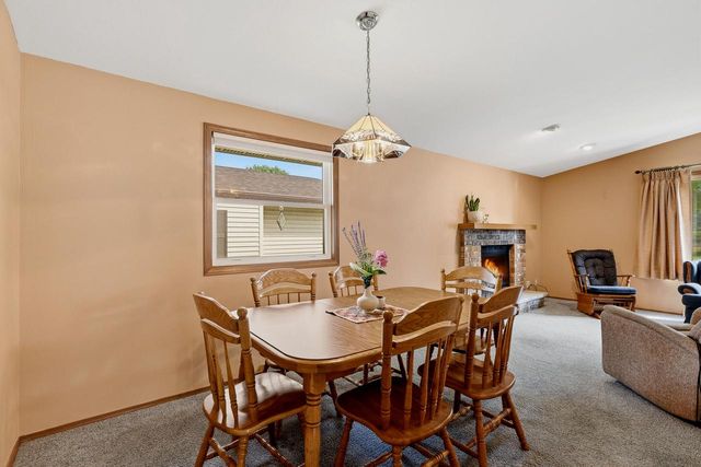 1728 Ashby COURT, Sheboygan, WI 53081