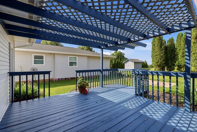 1728 Ashby COURT, Sheboygan, WI 53081