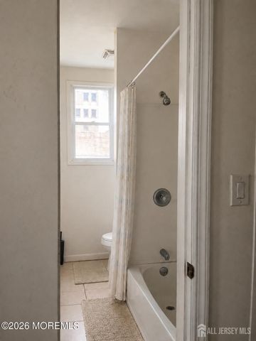 49 Bayard St, New Brunswick, NJ 08901