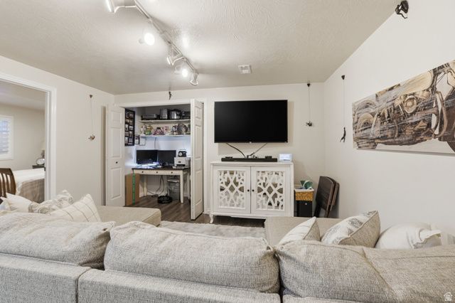 3378 N 375 E, North Ogden, UT 84414