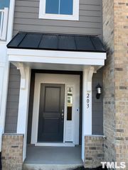 203 Hickory Plains Road, Knightdale, NC 27545