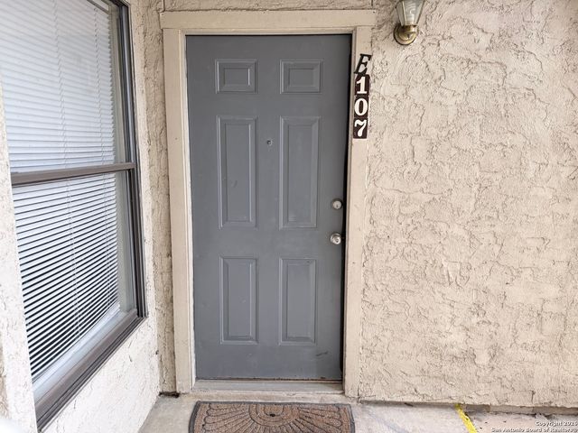 5322 Medical E107, San Antonio, TX 78240