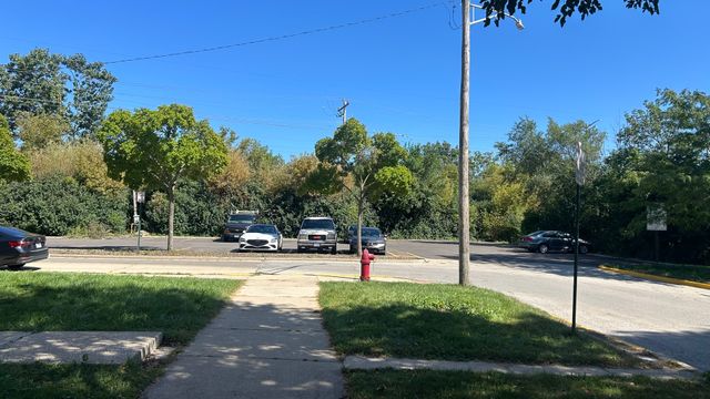 4806 Mulford Street, Skokie, IL 60077